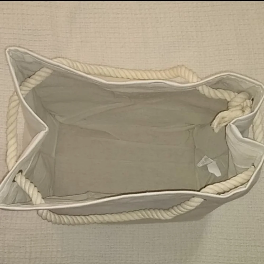 White Laundry Tote with Rope Handles
